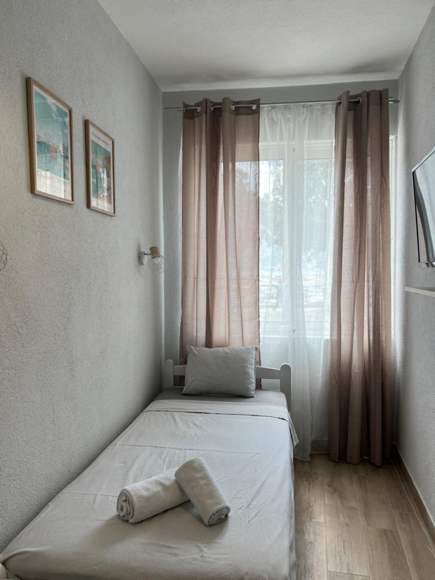Apartments Astoria Hn Херцег-Нови Экстерьер фото