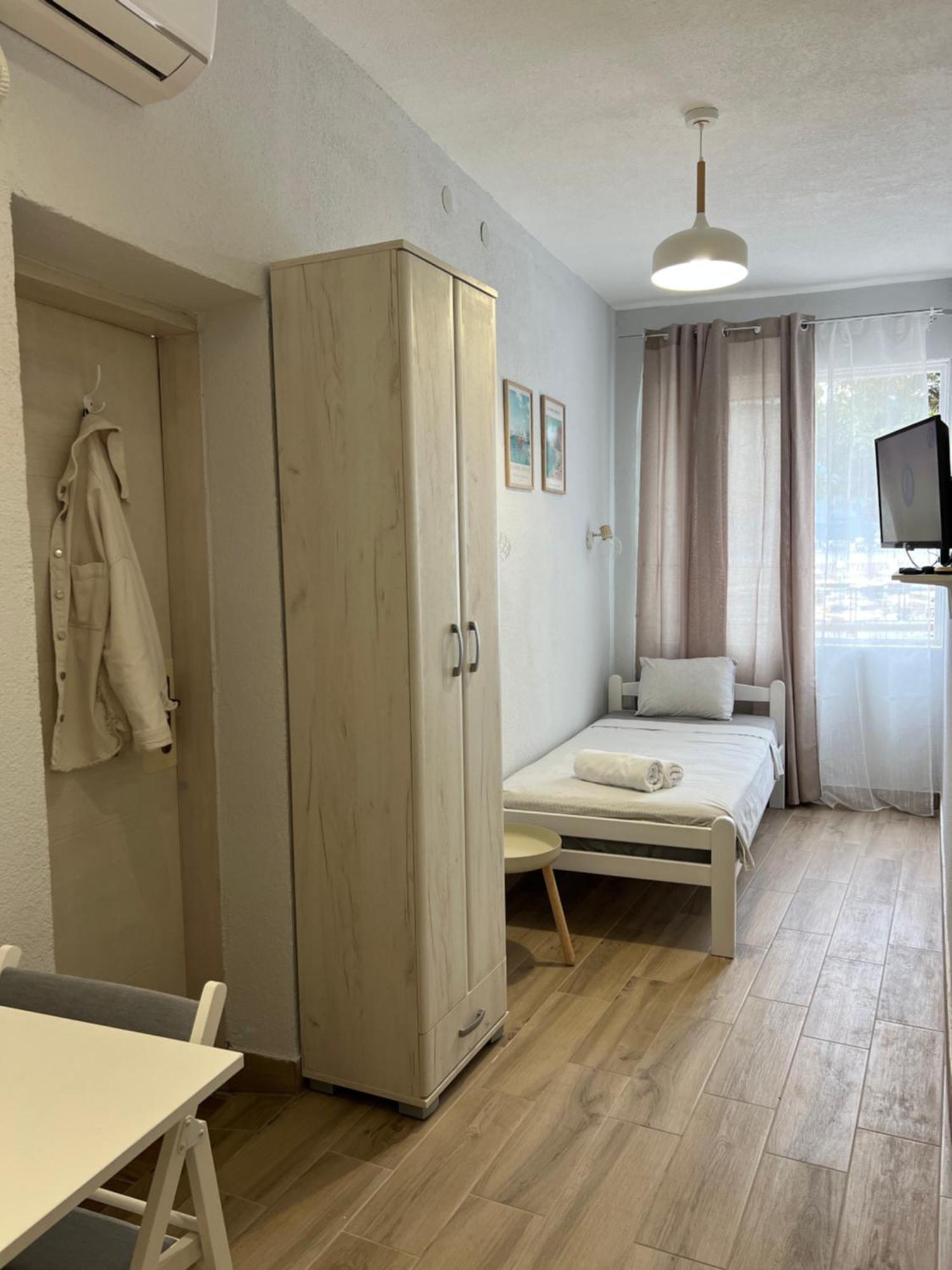 Apartments Astoria Hn Херцег-Нови Экстерьер фото