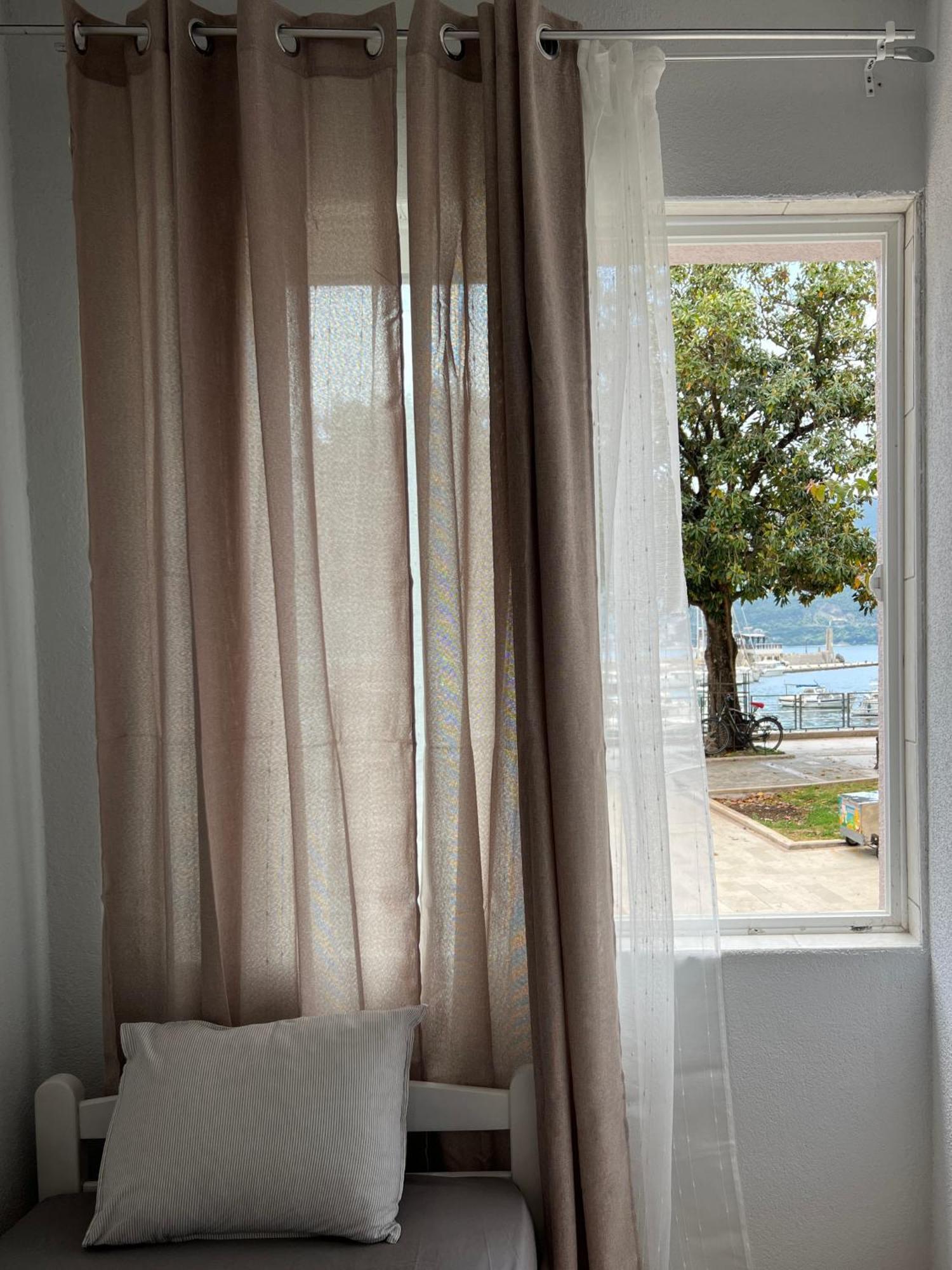 Apartments Astoria Hn Херцег-Нови Экстерьер фото
